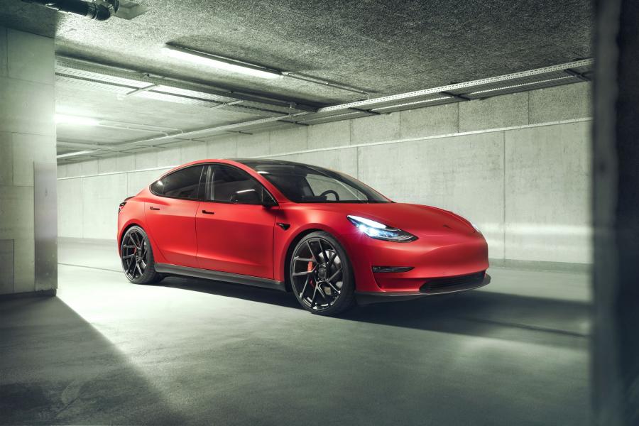  Tesla Model 3 by Novitec Rosso on Vossen Wheels (NV2) 2019 года  (фото 1 из 19)